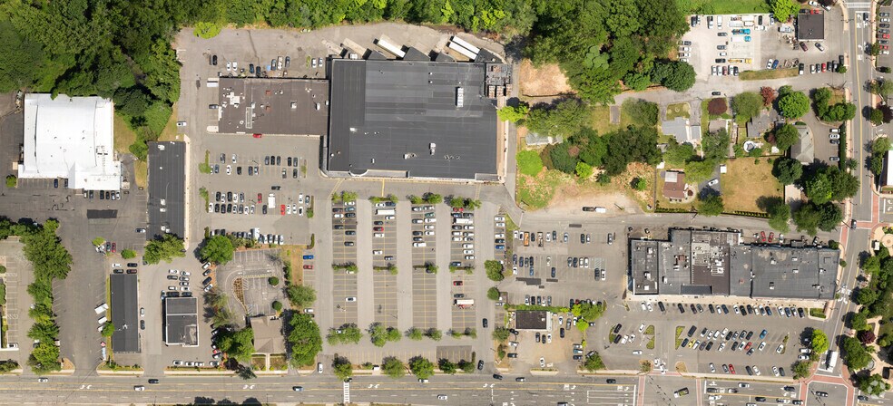 More Photos Of 2-88 N Main St, New City Unknown For Lease