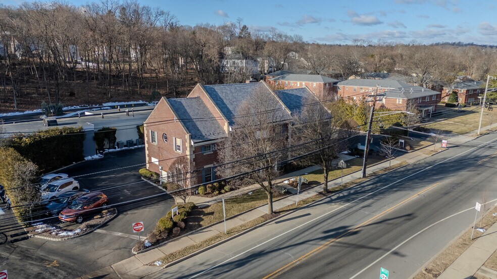 More Photos Of 269 Main St, Madison Bank For Lease