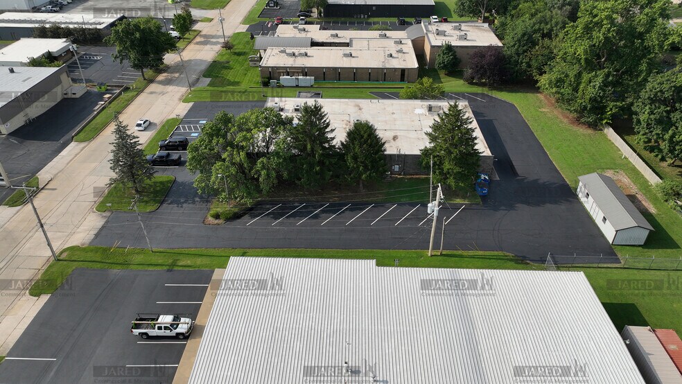 More Photos Of 509 S Union Ave, Springfield Light Distribution For Sale