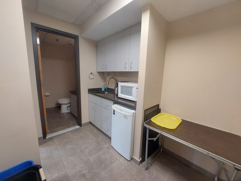 More Photos Of 1000 Cambridge St, Cambridge Medical For Lease
