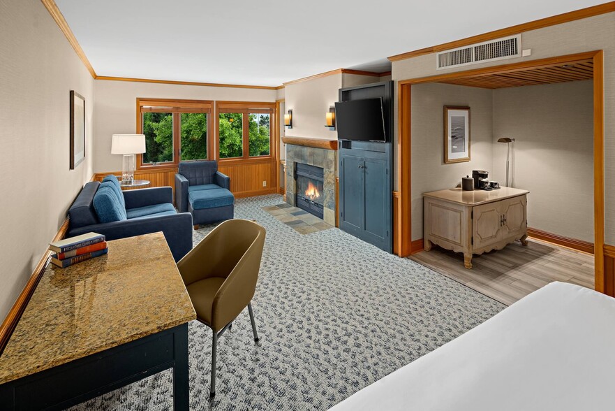 More Photos Of 9565 Semiahmoo Pky, Blaine Hotel For Sale