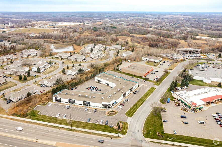 More Photos Of 17741-17823 Kenwood Trl, Lakeville General Retail For Lease