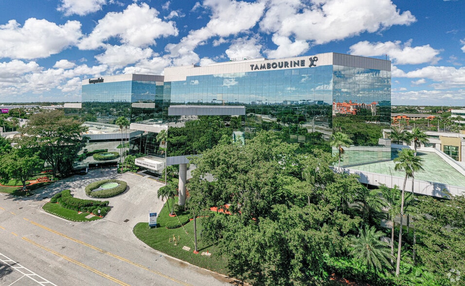 Primary Photo Of 100 W Cypress Creek Rd, Fort Lauderdale Office Residential For Lease