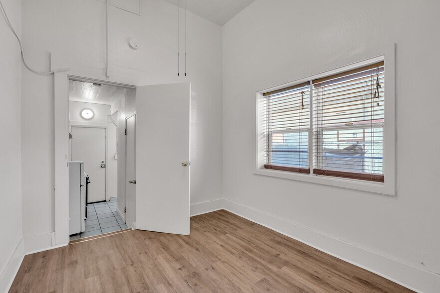 More Photos Of 524-528 1st St, Rodeo Apartments For Sale