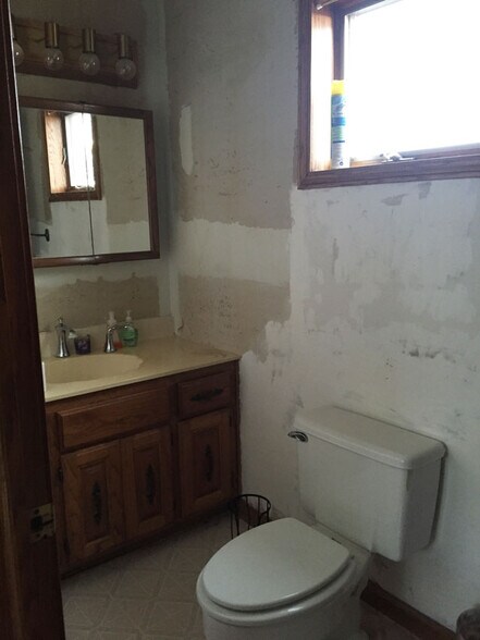 More Photos Of 493 Lake Shore Dr, Craig Land For Sale