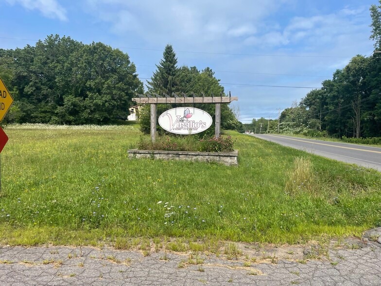 More Photos Of 52 Nestle Dr, Fulton Lodge Meeting Hall For Sale