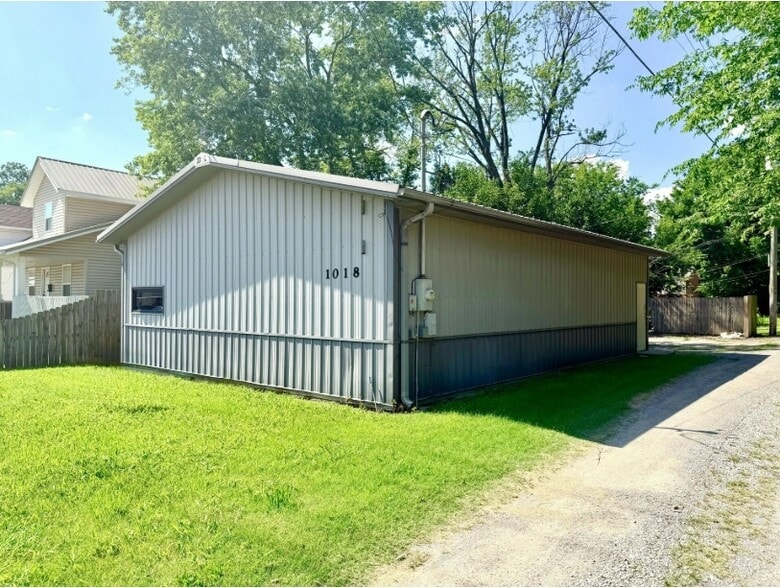 More Photos Of 1018 Independence St, Cape Girardeau Industrial For Lease