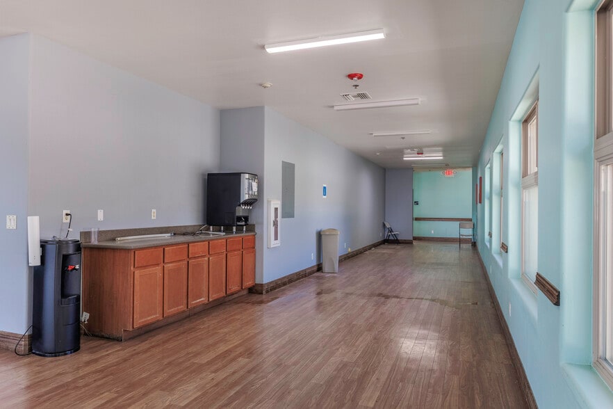 More Photos Of 16286 S Sunland Gin Rd, Arizona City Rehabilitation Center For Sale