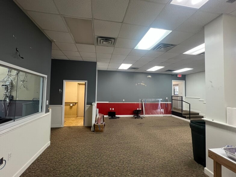 More Photos Of 897 N Monroe St, Tallahassee Office For Lease