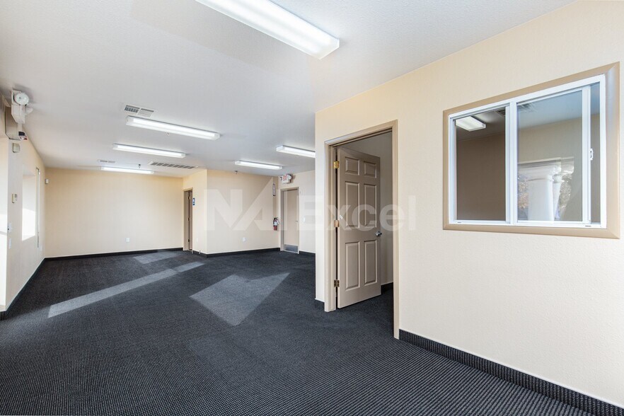 More Photos Of 2057 Pabco Rd, Henderson Warehouse For Lease