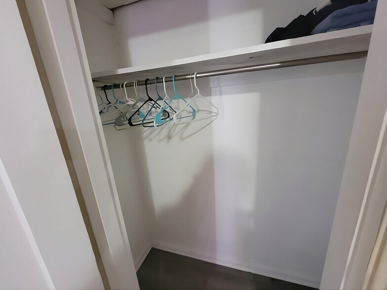 More Photos Of 58 W Nottingham Rd, Dayton Apartments For Sale