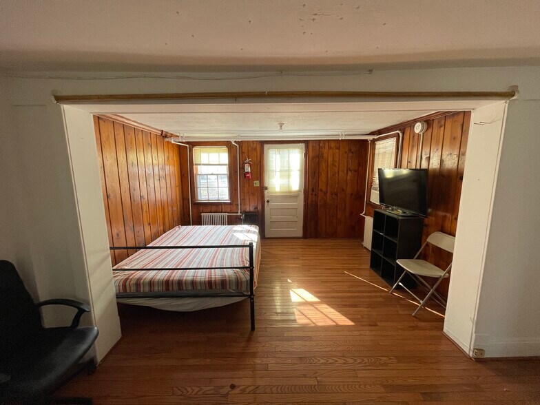 More Photos Of 7404 Rhode Island Ave, College Park Apartments For Sale