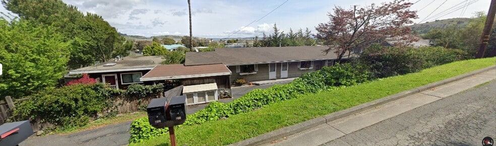 Primary Photo Of 834 Meadowsweet Dr, Corte Madera Apartments For Sale