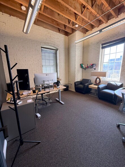 More Photos Of 415 N Prince St, Lancaster Office For Lease