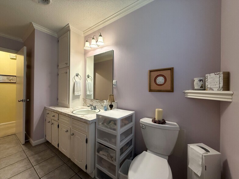 More Photos Of 608 S Pine St, Cabot Flex For Sale
