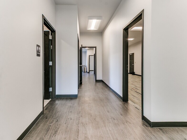 More Photos Of 8017 NW 122nd St., Oklahoma City Office For Lease