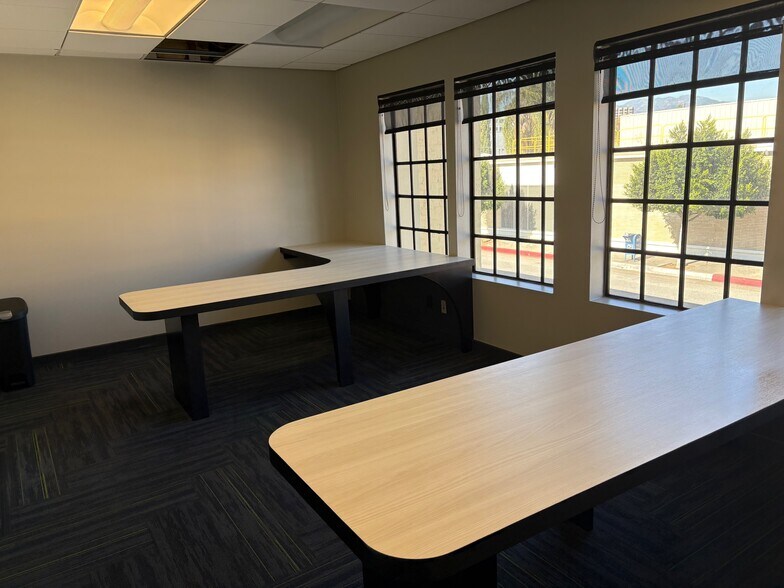 More Photos Of 1210-1214 E Green St, Pasadena Office For Lease
