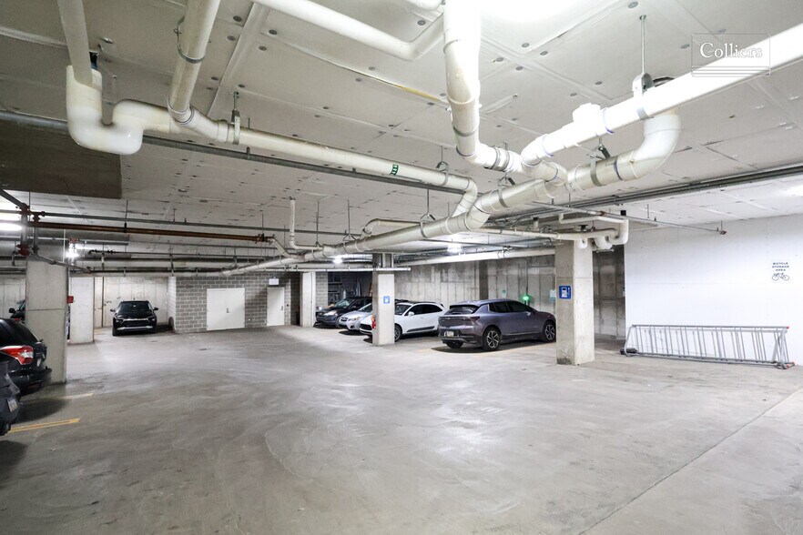 More Photos Of 4420 Bayard St, Pittsburgh Medical For Lease