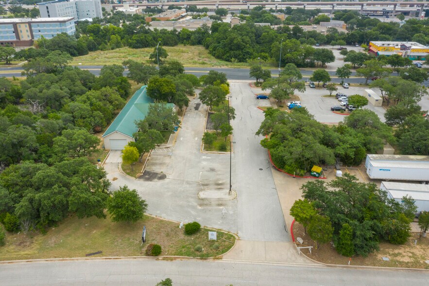 More Photos Of 11201 Pecan Park Blvd, Cedar Park Carwash For Lease