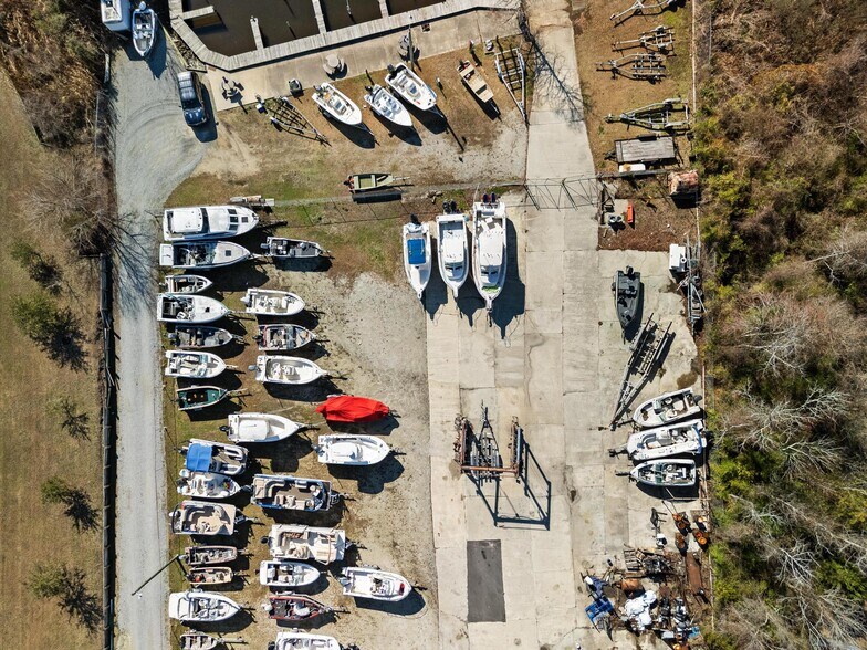 More Photos Of 159 Old Bridge St, Jacksonville Marina For Sale