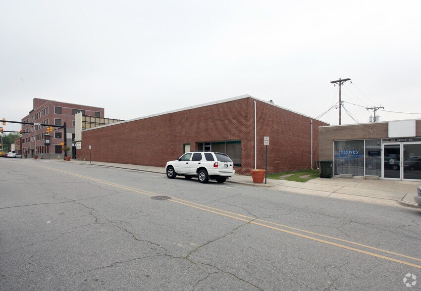 More Photos Of 212 S Main St, Laurinburg Storefront For Sale