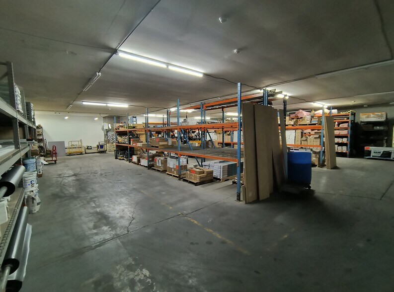 More Photos Of 1386 Lovejoy St, Sloan Warehouse For Lease