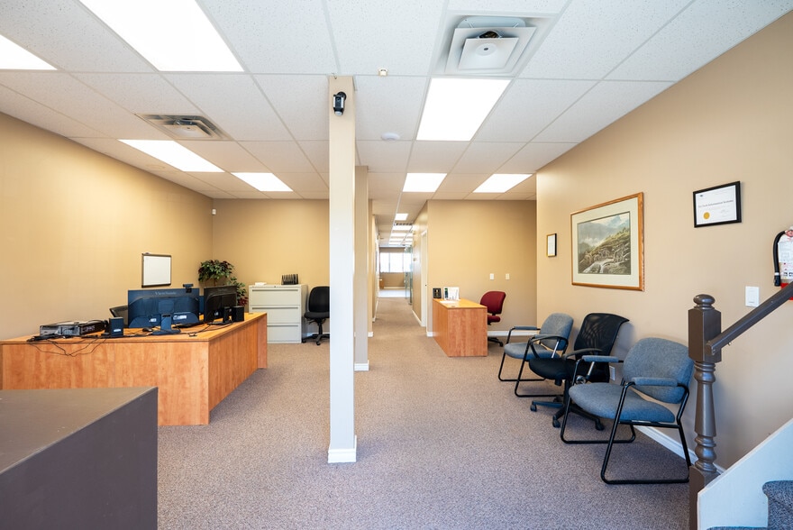 More Photos Of 5492 Production Blvd, Surrey Warehouse For Sale