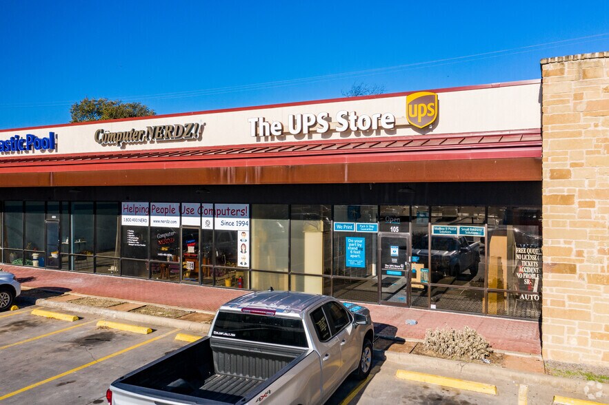 More Photos Of 8120 Research Blvd, Austin Unknown For Lease