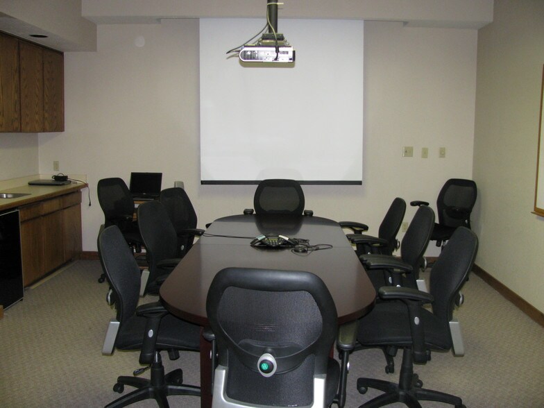 More Photos Of 111 SW C Ave, Lawton Medical For Lease
