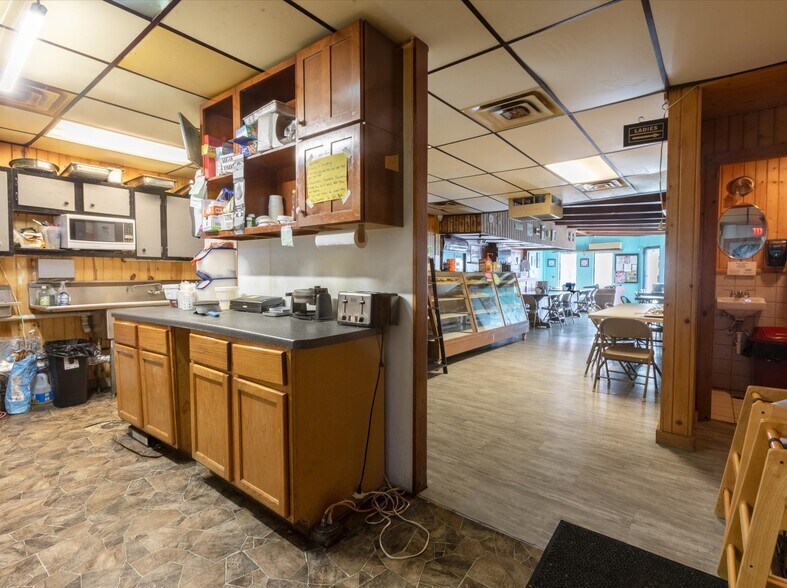 More Photos Of 107 N Main St, Elmwood Storefront Retail Residential For Sale