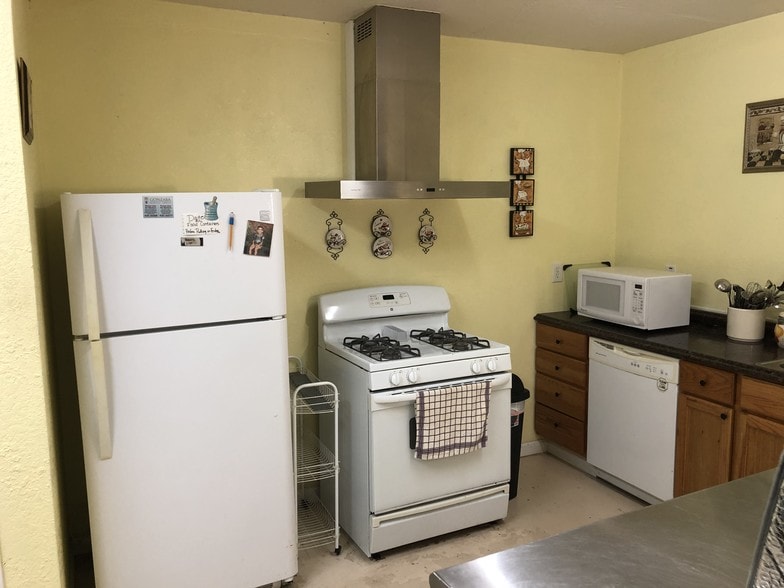 More Photos Of 2522 Holly Hill Dr, San Antonio Medical For Lease