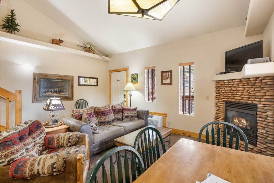 More Photos Of 777 E Highway 24, Woodland Park Hotel For Sale