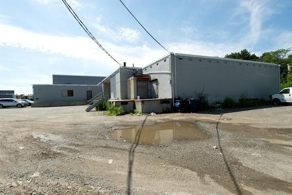 More Photos Of 1 Griffin Way, Chelsea Food Processing For Lease