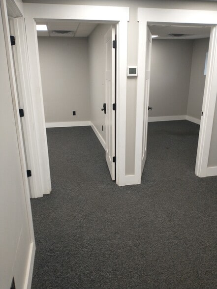 More Photos Of 1902 Eisenhower Dr N, Goshen Industrial For Lease