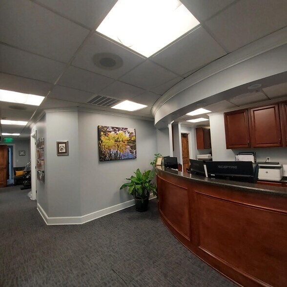 More Photos Of 6112-6122 E 61st St, Tulsa Medical For Sale