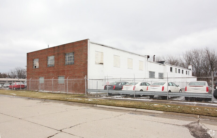 More Photos Of 1950 Bailey Rd, Dearborn Warehouse For Lease