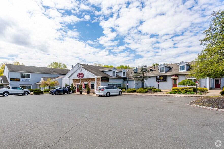 More Photos Of 1626 US Highway 130, North Brunswick Fast Food For Lease