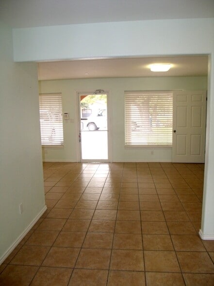 More Photos Of 17745 W Expressway 83, Harlingen Medical For Lease