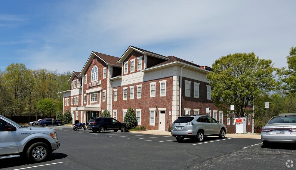 More Photos Of 4310-4320 Prince William Pky, Woodbridge Office For Lease
