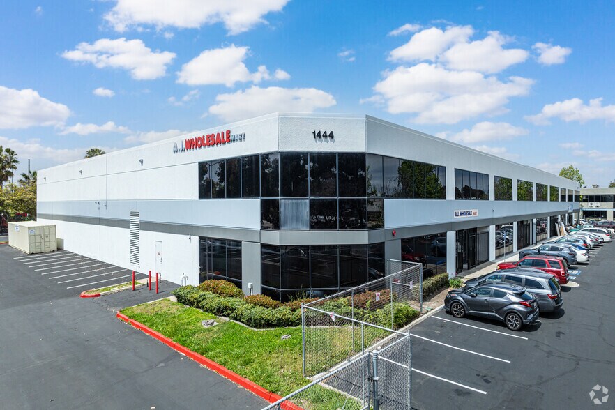 Primary Photo Of 1444 30th St, San Diego Manufacturing For Sale