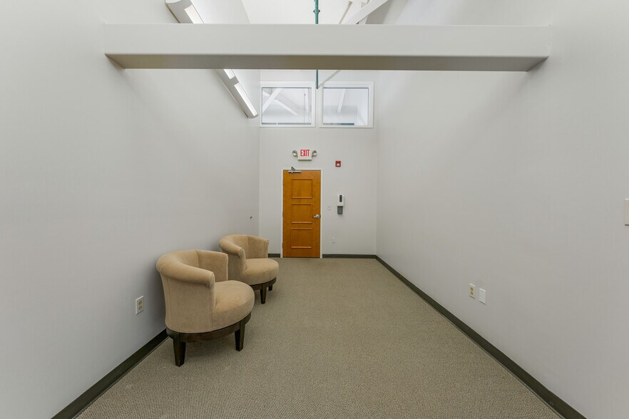 More Photos Of 1451 State Route 34, Wall Township Office For Lease