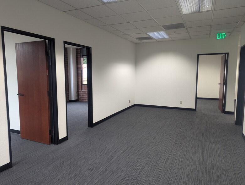 More Photos Of 133 Mission St, Santa Cruz Medical For Lease