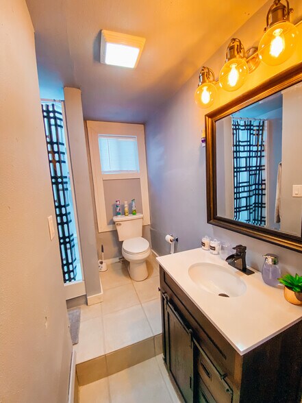 More Photos Of 319 W Main St, Bishop Multifamily For Sale