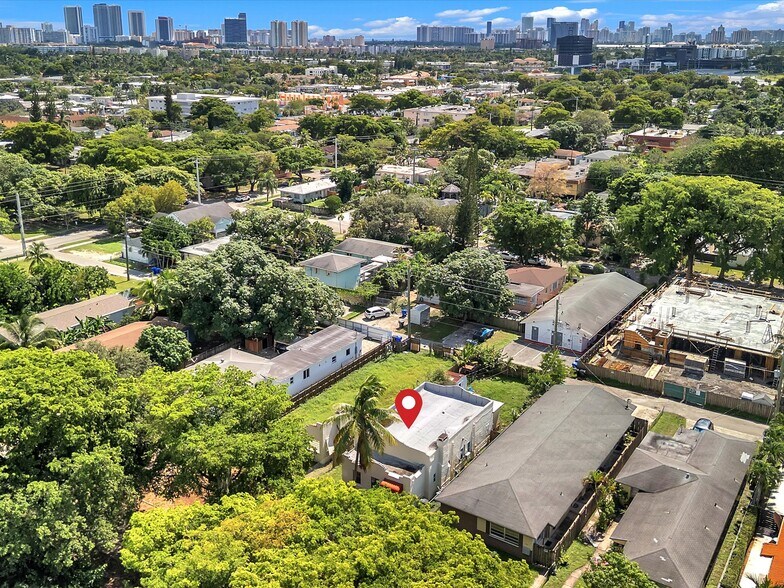 More Photos Of 1932 Dewey St, Hollywood Land For Sale