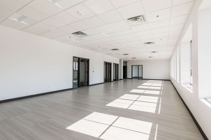 More Photos Of 1100-1120 Classen Dr, Oklahoma City Unknown For Lease