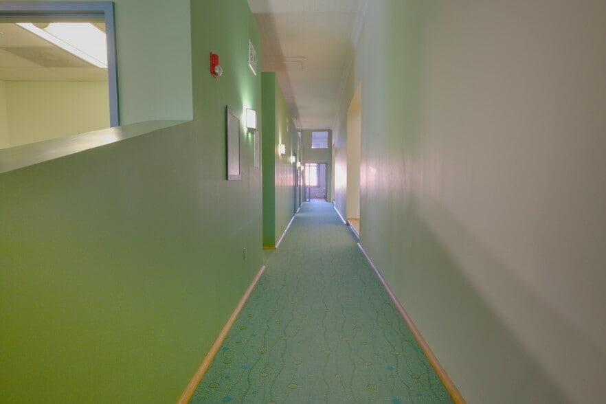 More Photos Of 23 W Broad St, Richmond Office For Sale