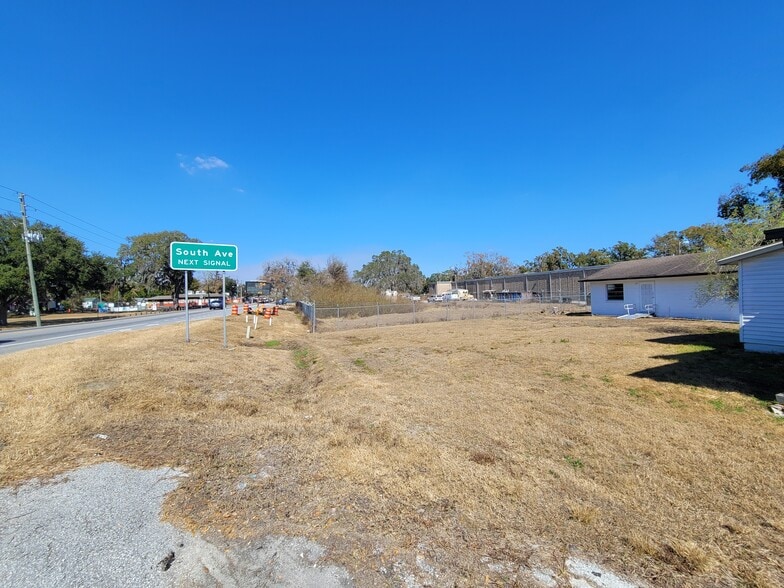 More Photos Of 4830 Gall Blvd, Zephyrhills Flex For Lease