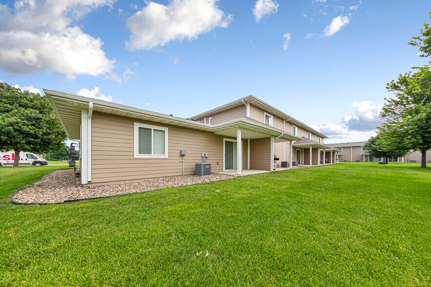 More Photos Of 665 El Dorado Ln SE, Owatonna Multifamily For Sale