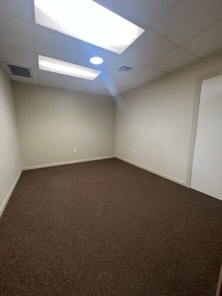 More Photos Of 325 A St, Springfield Storefront Retail Office For Sale