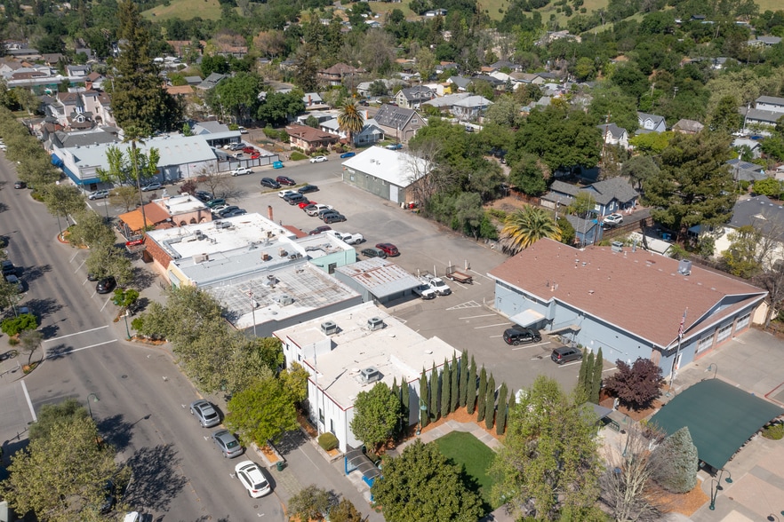 More Photos Of 115 E 2nd St, Cloverdale Warehouse For Sale